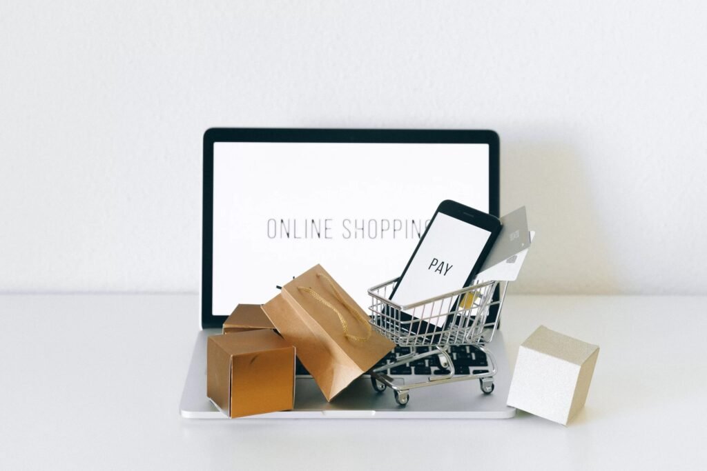 El desarrollo de ecommerce es el proceso que definirá el valor a largo plazo de tu proyecto. ¿Quieres lanzar tu propio negocio online con éxito? Identifica estos cinco pasos clave para asegurar la satisfactoria construcción de tu proyecto digital.